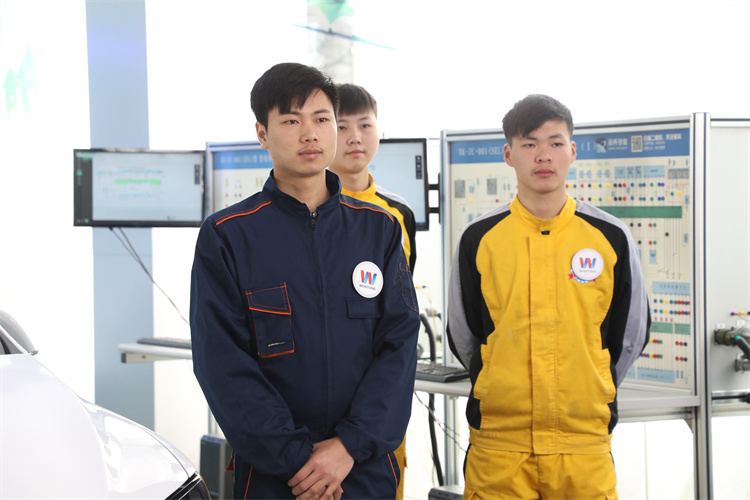 初三孩子成績不好，現在學技術還是等中考之后？