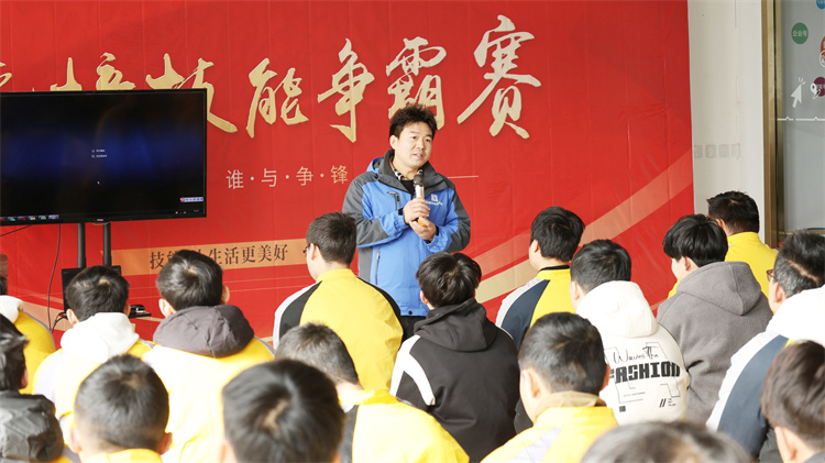 掌握前沿技術，馭見未來 ——連順自動變速箱專修技術總監走進西安萬通，共話汽車行業新未來