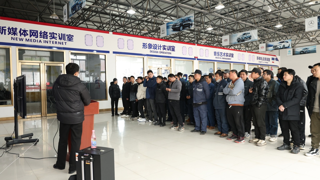 西安萬通汽車學(xué)校中建安裝焊接專場(chǎng)招聘會(huì)圓滿落幕,校企合作再譜新篇