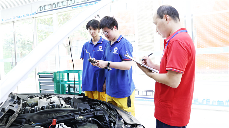 西安萬通“龍虎榜”技能大賽火熱開賽 ——以賽促學強技能，匠心筑夢展風采