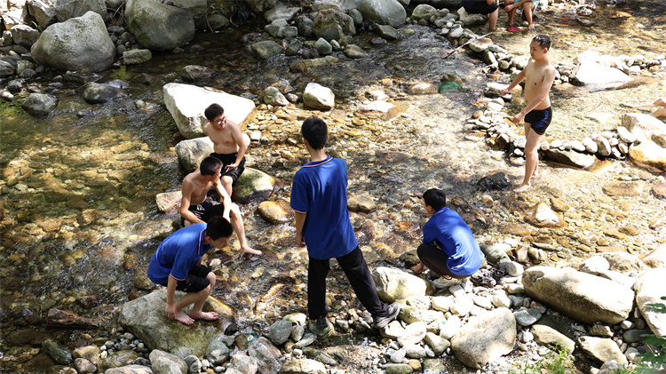 第二期開(kāi)營(yíng)！西安萬(wàn)通夏令營(yíng)再燃盛夏，解鎖你的熱血青春！