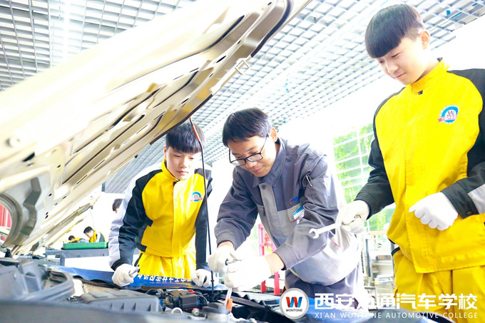 西安萬通汽車學校實訓教學課堂 西安萬通汽車學校實訓教學課堂