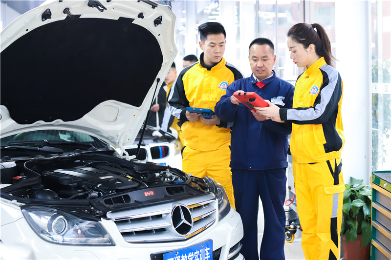 整車檢測(cè)維修實(shí)訓(xùn)課堂4