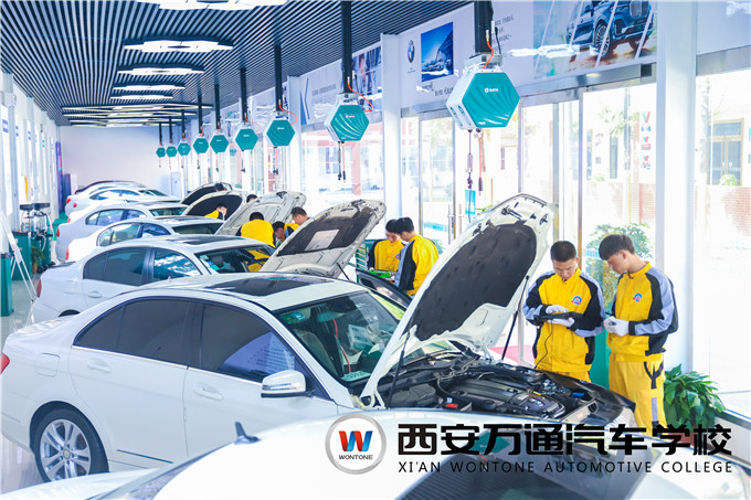 初中生學汽修，就選西安萬通汽車學校，贏未來！