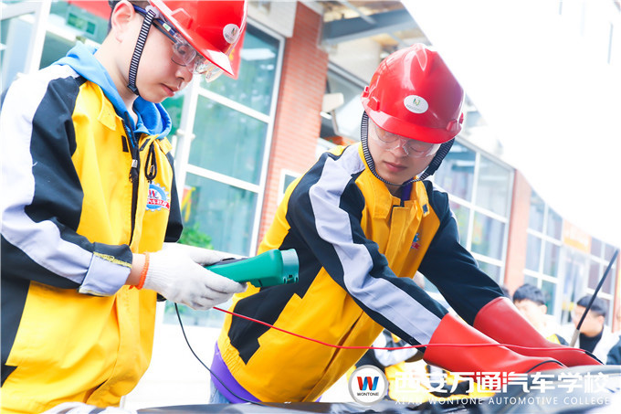 為什么說汽車新能源專業好就業工資高？