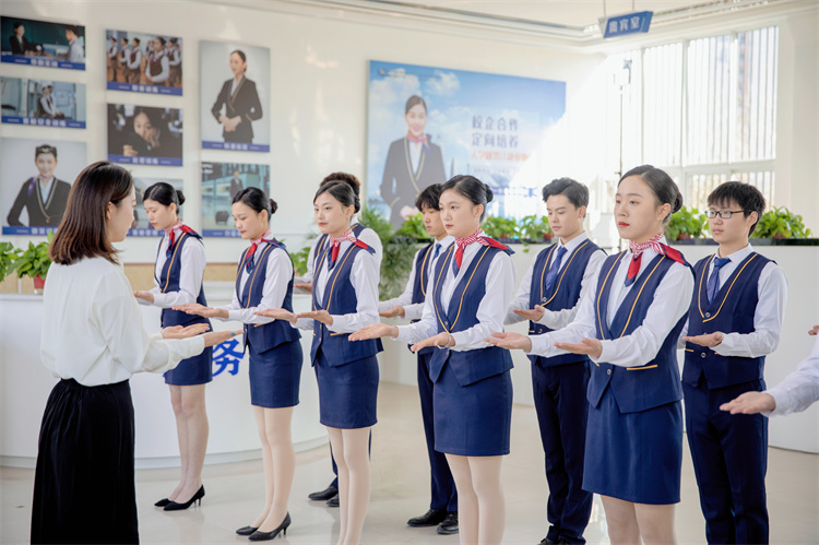 新生駕到——張芯妍：重新選擇，依舊閃閃發光