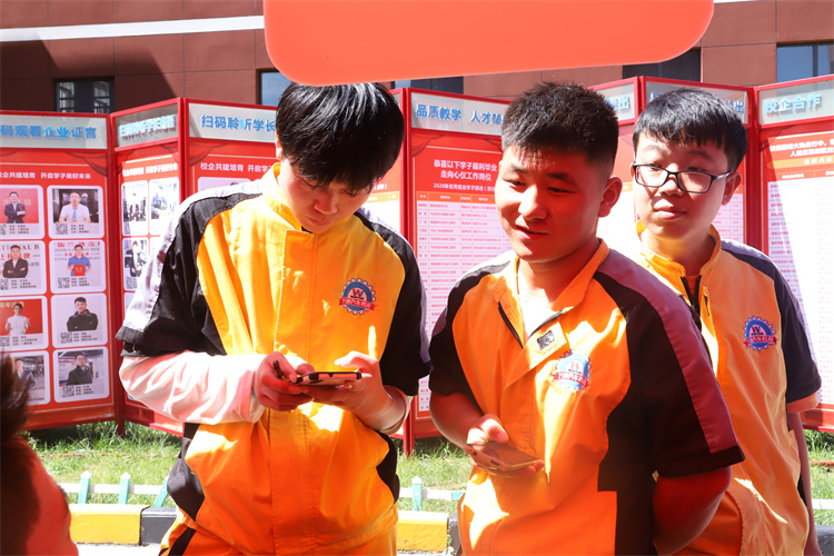 就地成團——西安萬通社團&學生會納新開始啦！