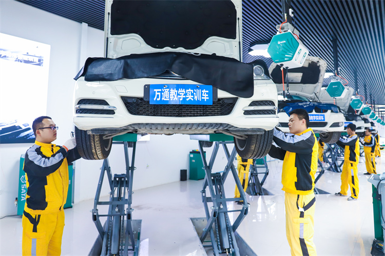 聚焦“兩會”職教音，指明未來新方向！