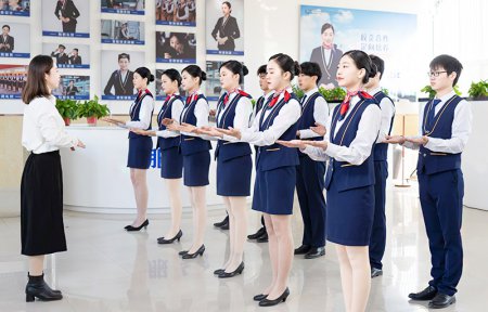 高中畢業找工作干點什么合適，高中退學能干嘛？高中生職業規劃